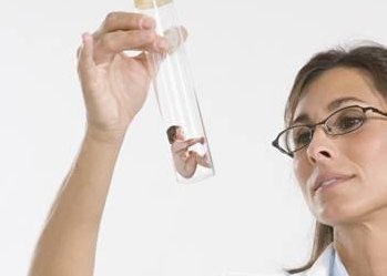 移植囊胚成功23天出血会发生什么事？